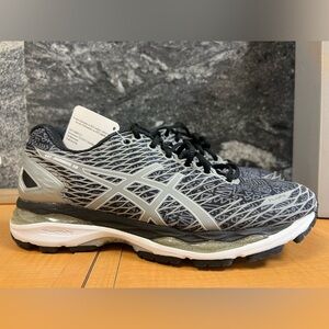 NEW NWT ASICS-GEL Nimbus 18 - Black/ Shark/ Silver - Women’s size 9.5 US